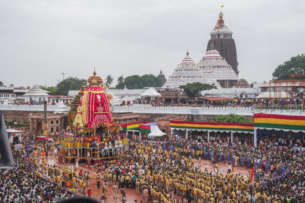 Ilustrasi rath yatra 2026 untuk artikel Rath Yatra 2026 Jadi Tolok Ukur Pengelolaan Acara Besar